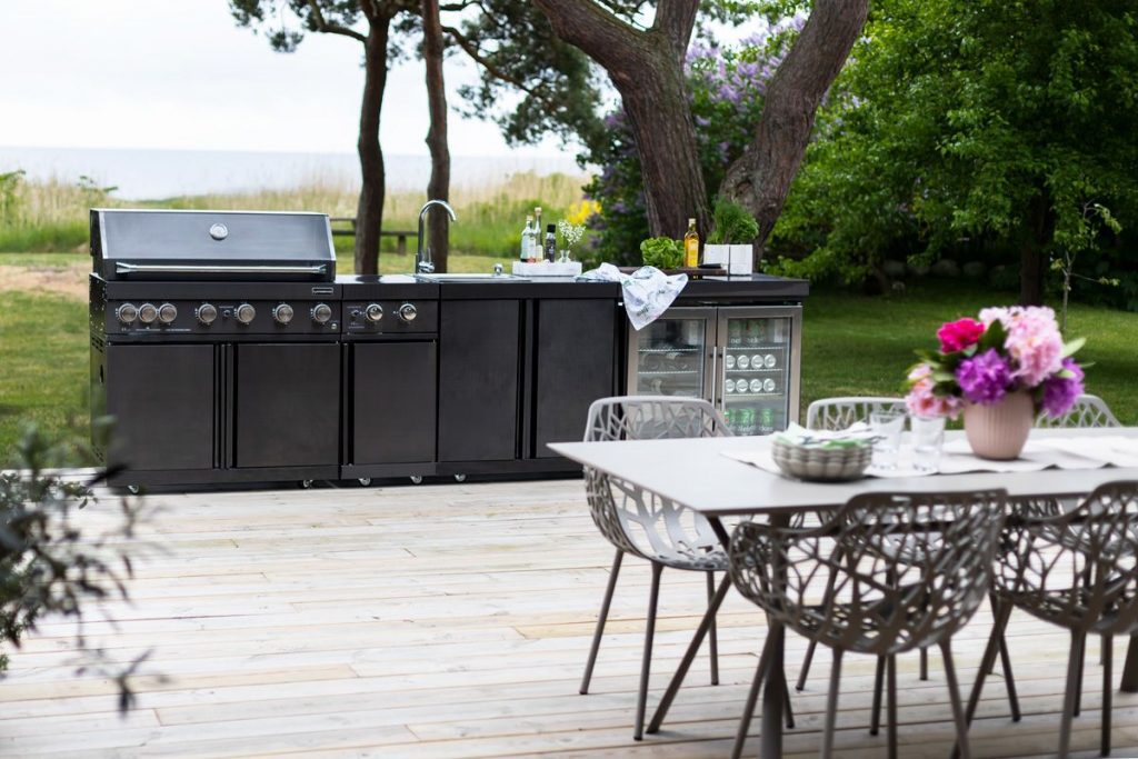Black Collection Fristaende Utekok Wisconsin 1 1 | Urban Garden Space, Lichfield