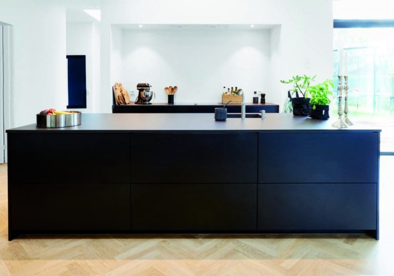 Rotpunkt Matt Lacquer Black Handleless Island Kitchen 1 1024X717 1 | Qudaus Living, Sutton Coldfield