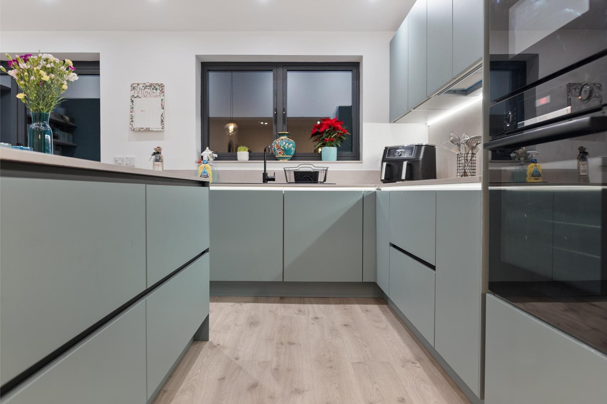 19 | German Kitchen Outlet, Holmfirth