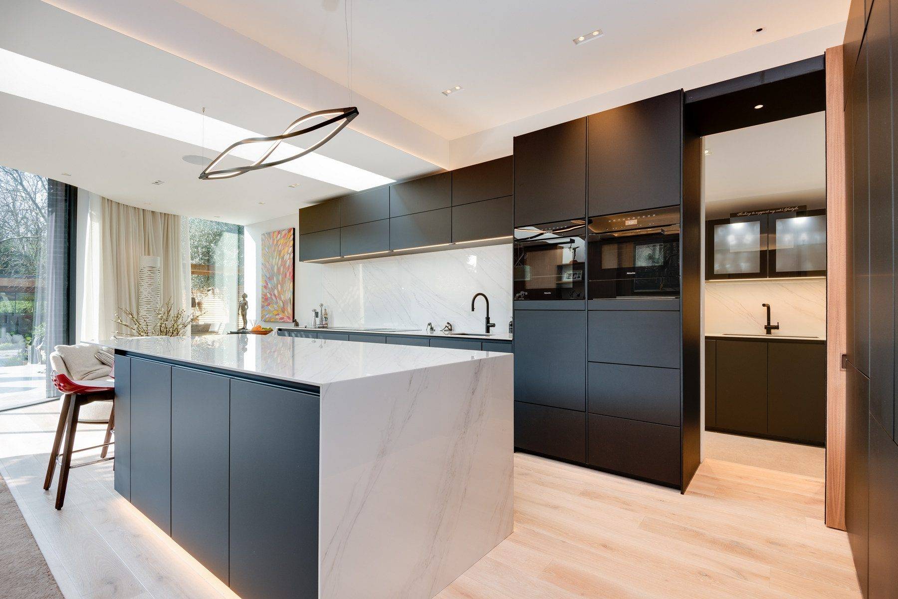 Contemporary Matt Black Kitchen - London W4